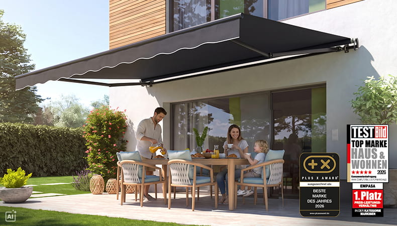 Gelenkarmmarkise auf einer Terrasse